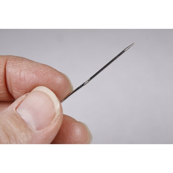 Vintage bar brooch with 3 green glass stones, tie pin cravat pin, mens costume - Picture 5 of 5